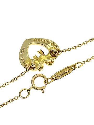 Tiffany & Co. Tiffany &amp; Co. Heart with Bow Necklace, 18K Yellow Gold, Women's. (view 2)