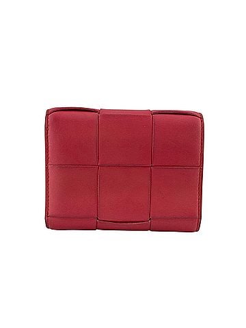Bottega Veneta BOTTEGA VENETA Maxi Intrecciato Cassette Tri-fold Wallet Pink (view 2)