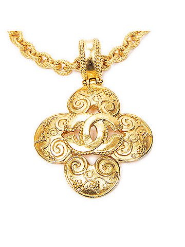 Chanel CC Clover Pendant Necklace (view 2)