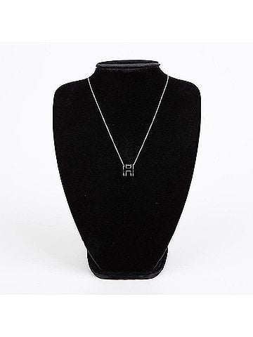 Hermès Popashu Pendant Necklace (view 2)