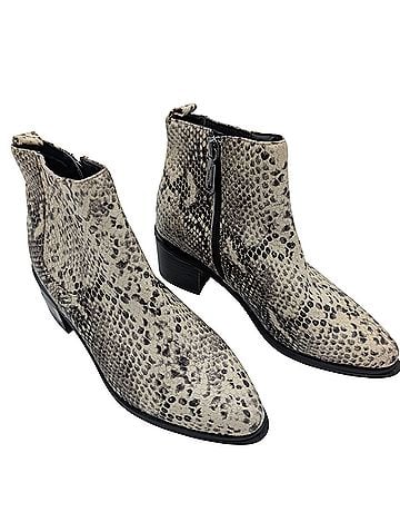 Blondo Elvina Waterproof Ankle Ankle Boots (view 1)