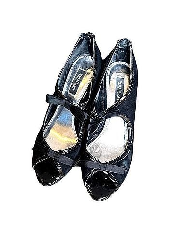 White House Black Market Arianna Heels (view 1)