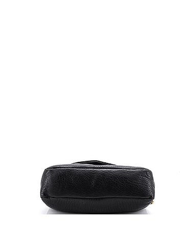 Saint Laurent Calypso Flap Bag Leather Medium (view 2)