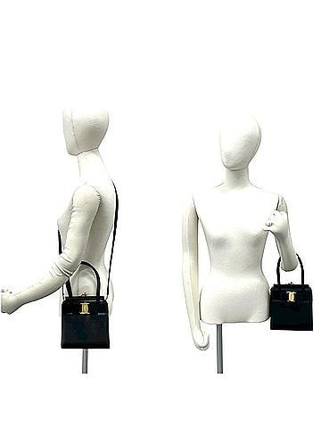 Salvatore Ferragamo Salvatore Ferragamo Vara Ribbon Leather Clasp 2-way Handbag/Shoulder Bag Black 43547 (view 2)