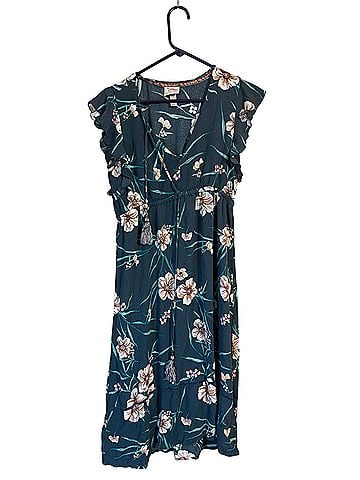 Knox Rose Casual Dress (view 1)