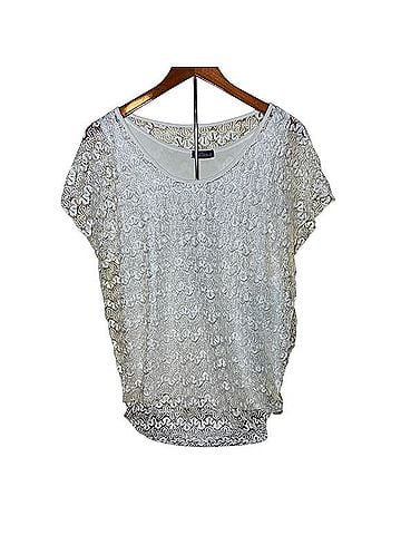 Lavish T-Shirt (view 1)