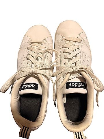 Adidas Sneakers (view 2)