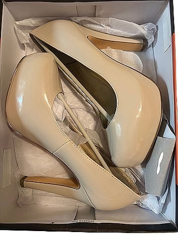Guess Guess Heels (view 2)