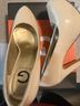 Guess 100% Leather Ivory Tan Heels Size 8 - photo 8