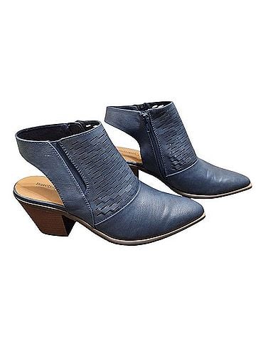 Baretraps Yangley Ankle Boots (view 1)