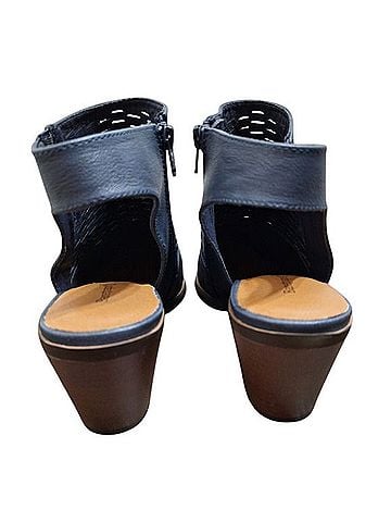 Baretraps Yangley Ankle Boots (view 2)