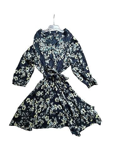 Simply Vera Vera Wang Casual Dress (view 1)