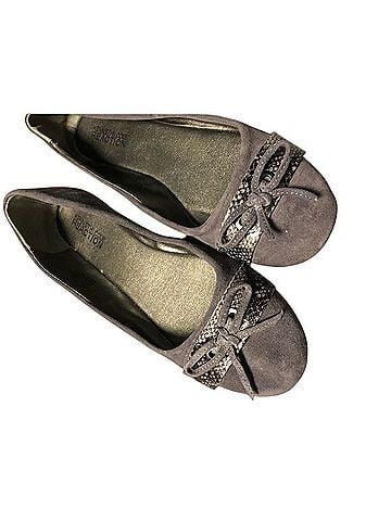 Kenneth Cole REACTION Flats (view 1)