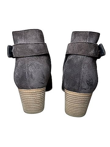 Vince. Harriet Ankle Boots (view 2)