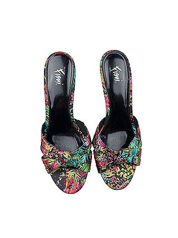 Fioni Heels (view 2)