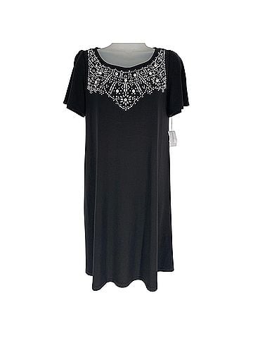 Roz & Ali Casual Dress (view 1)