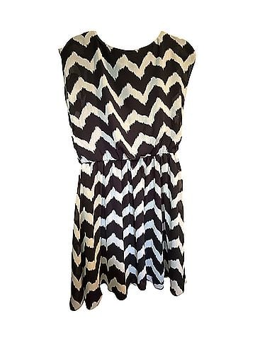Iz Byer Casual Dress (view 2)