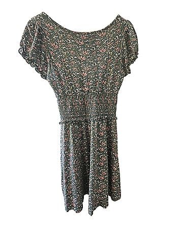 Urban Outfitters Casual Dress (view 2)