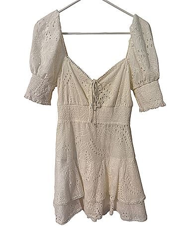 Alice + Olivia Alice + Olivia Casual Dress (view 1)