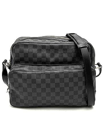 Louis Vuitton LOUIS VUITTON Louis Vuitton Damier Graphite Io N45252 Shoulder Bag Canvas Black Men's (view 2)