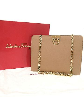 Salvatore Ferragamo Salvatore Ferragamo Gancini Leather Beige Chain Shoulder Bag 0375 (view 2)
