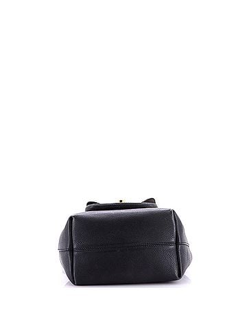 Louis Vuitton Lockme Pocket Bucket Bag Leather (view 2)