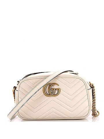 Gucci GG Marmont Shoulder Bag Matelasse Leather Medium (view 1)