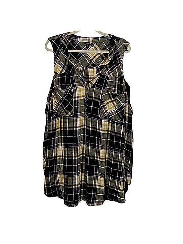 Torrid Long Sleeve T-Shirt (view 1)