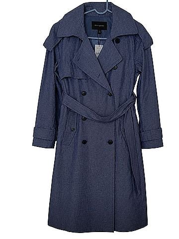 Banana Republic Trenchcoat (view 2)