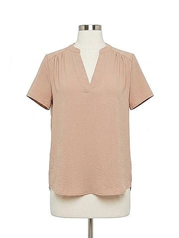 Entro Classic Chic Top in Latte (view 1)