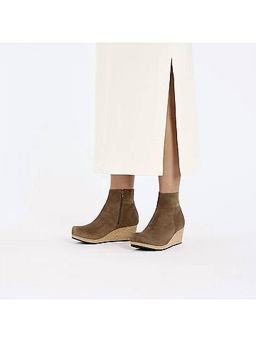 Birkenstock Women Ebba Ankle Boot in Dark Tea (view 2)