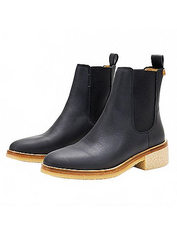 El Naturalista Women's Irati Block Heel Ankle Boot in Wax Nappa (view 2)
