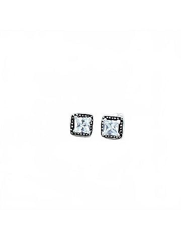 Montana Silversmiths Women's Star Lights Small Western Princess Earrings in Silver (view 2)