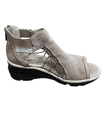 Jambu Wedges (view 2)
