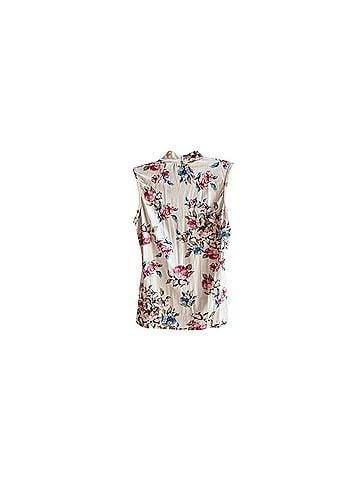 Polly & Esther Cream Floral Cut Out Tank Top Tank Top (view 2)