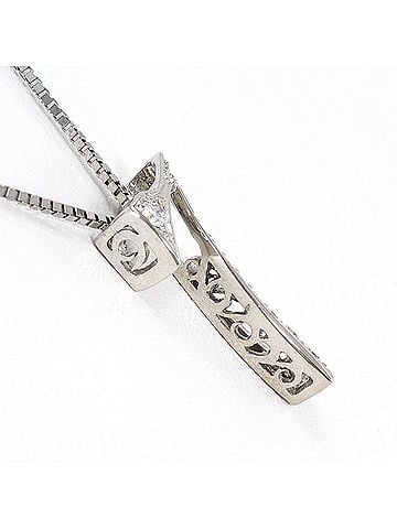 Unbranded 18K (18-karat white gold) necklace with 0.17ct diamond, card design, total weight 3.8g, 45cm length, jewelry. (view 2)