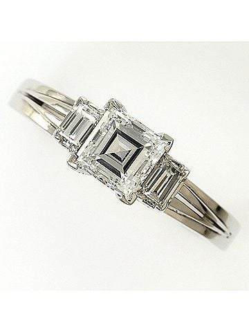 Unbranded PT900 Platinum Ring, 1 Diamond (0.64ct) and 0.17ct (SI1 clarity), Certificate of Authenticity, Total Weight 4.4g, Jewelry (view 1)