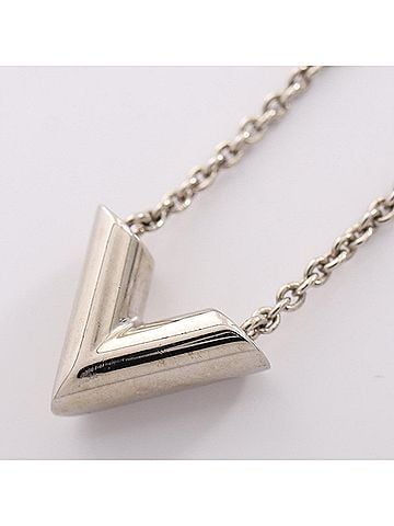 Louis Vuitton Louis Vuitton Essential V Necklace, Stainless Steel, Women's, Silver Tone, M63197 (view 2)