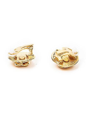 Chanel CC Round Clip On Earrings (view 2)