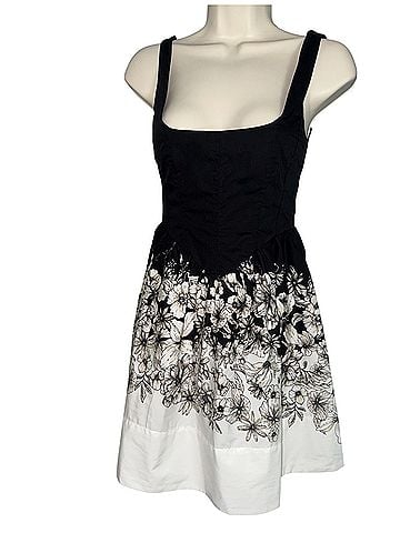 H&M H&amp;M Casual Dress (view 1)