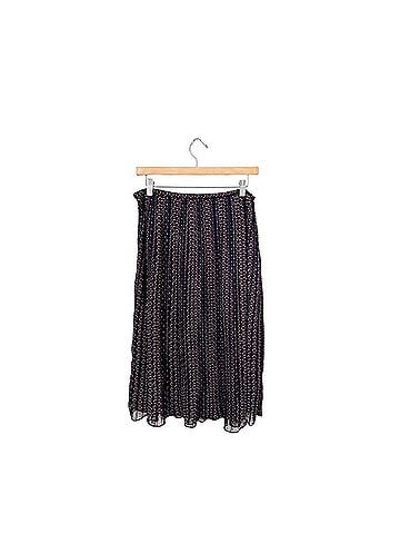 Line & Dot Casual Skirt (view 2)