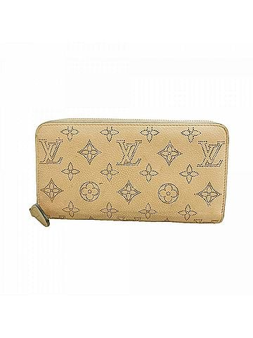 Louis Vuitton Louis Vuitton Mahina Zippy Wallet M61868 Magnolia Women's Long P3302561 (view 1)