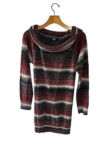 AGB Pullover Sweater (view 1)