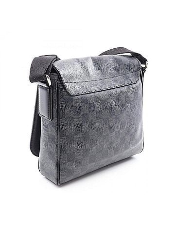 Louis Vuitton Louis Vuitton District PM Shoulder Bag/Handbag, Coated Canvas and Leather, Damier Graphite, Men's, Black, N41260 (view 2)