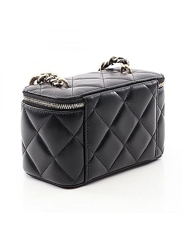 Chanel Chanel Matelassé Vanity Shoulder Bag/Handbag with Combination Hardware, Lambskin Leather, Women's, Black (view 2)