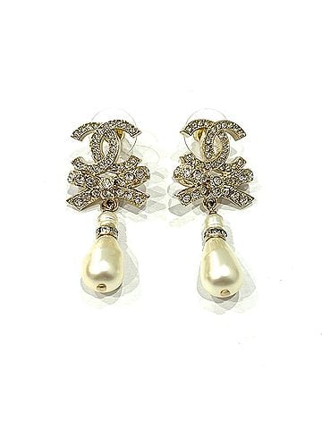 Chanel Chanel Coco Mark Ribbon Earrings, Faux Pearl, GP B23S CHANEL (view 1)