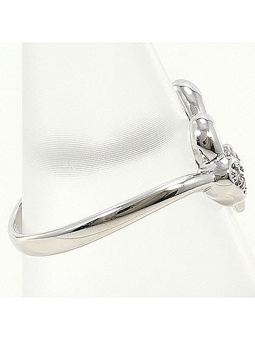 Unbranded 18K (18-karat white gold) ring with a 0.03ct diamond, total weight 1.8g. Jewelry. (view 2)