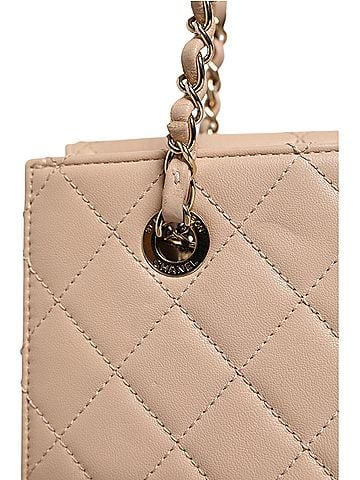Chanel Quilted Leather Beauty Lock Flap Women's Bag (view 2)