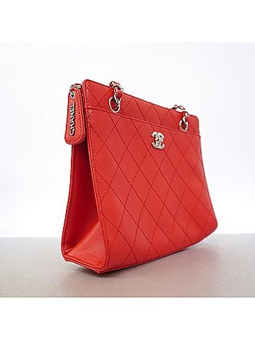 Chanel Chanel Matelassé Chain Tote Bag, Caviar Leather, Red, Women's, P3297573 (view 2)