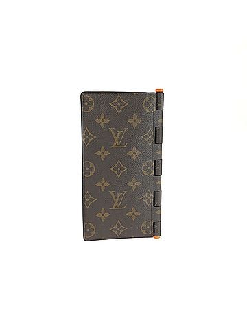 Louis Vuitton Mint condition LOUIS VUITTON Monogram Solar Ray Portefeuille Brazza Hinge Brown M67449 Long Wallet for Men (view 2)
